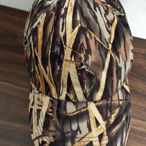 Mossy Oak Men's Brown and Tan Camouflage Hat - Picture 3 of 11